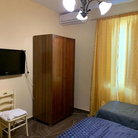 Room Elia Νάπολη Εξωτερικό φωτογραφία